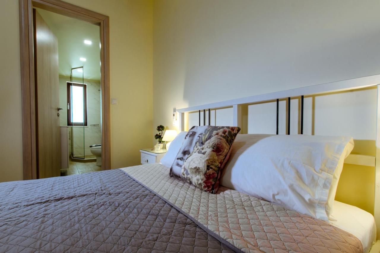 Vakantiehuis Chania Oasis With Heated Pool
