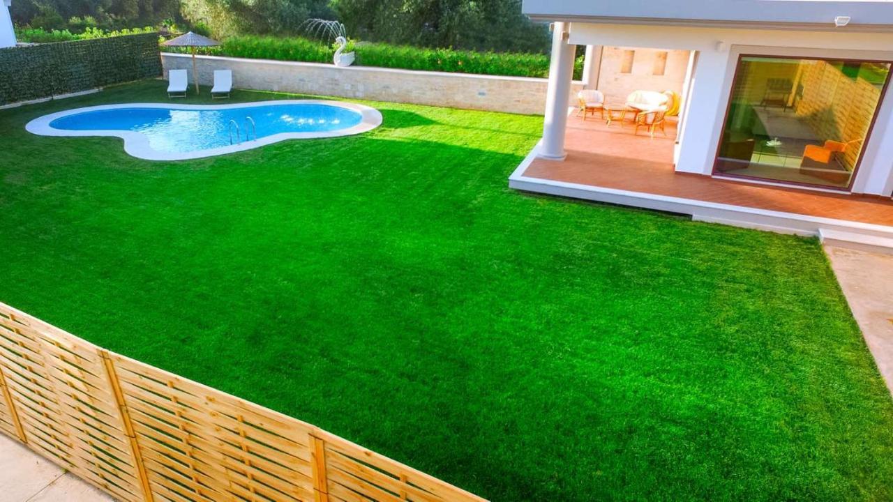 Vakantiehuis Chania Oasis With Heated Pool *