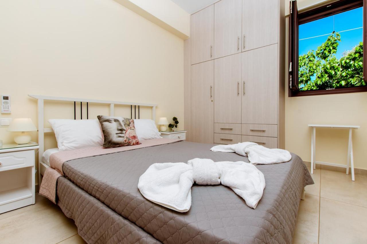Vakantiehuis Chania Oasis With Heated Pool